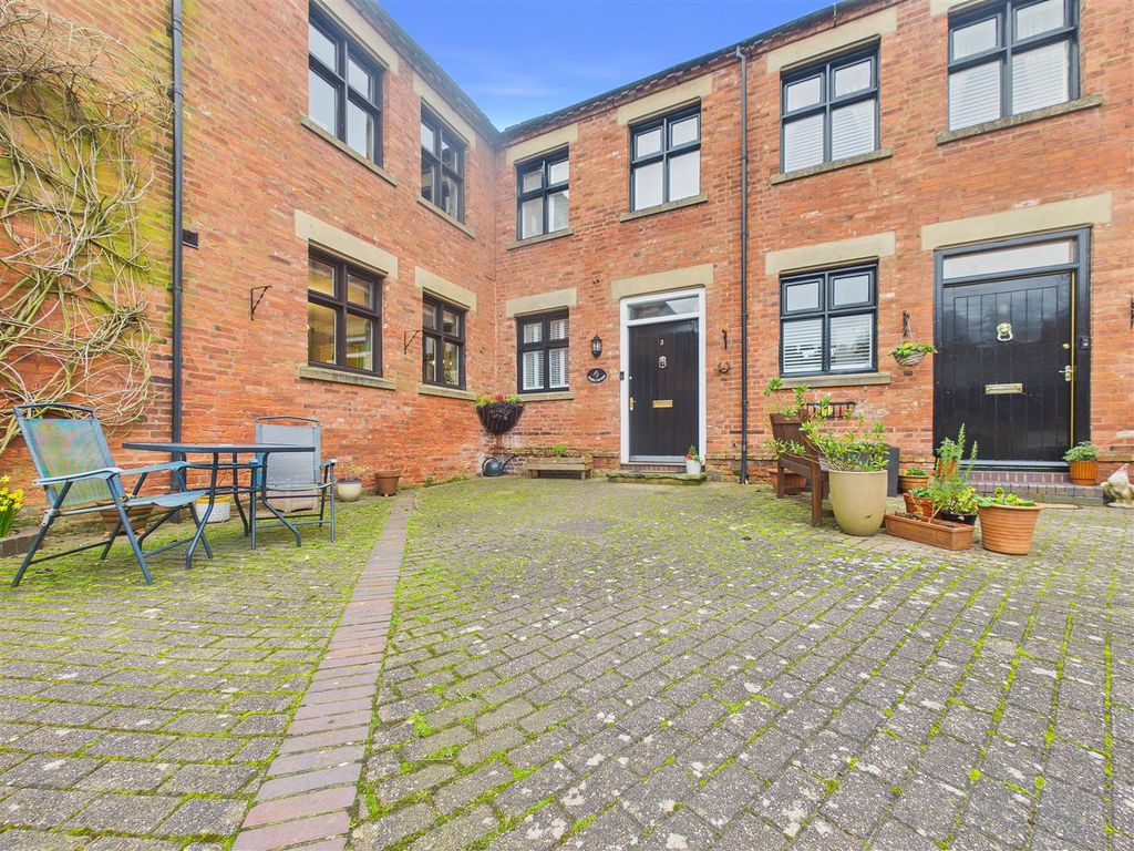 Property photo 1 of 24 Cam01407G0-Pr0122-Still020.Jpg