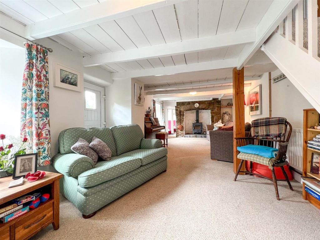 Property photo 3 of 26 5373526