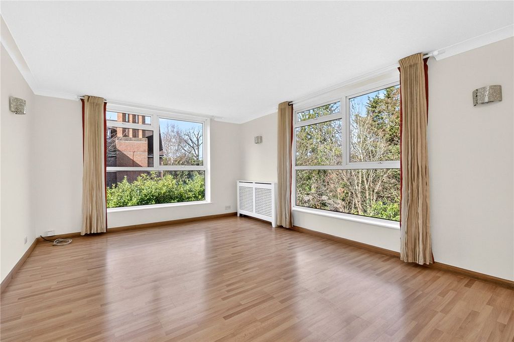 Property photo 3 of 22 Picture No. 14