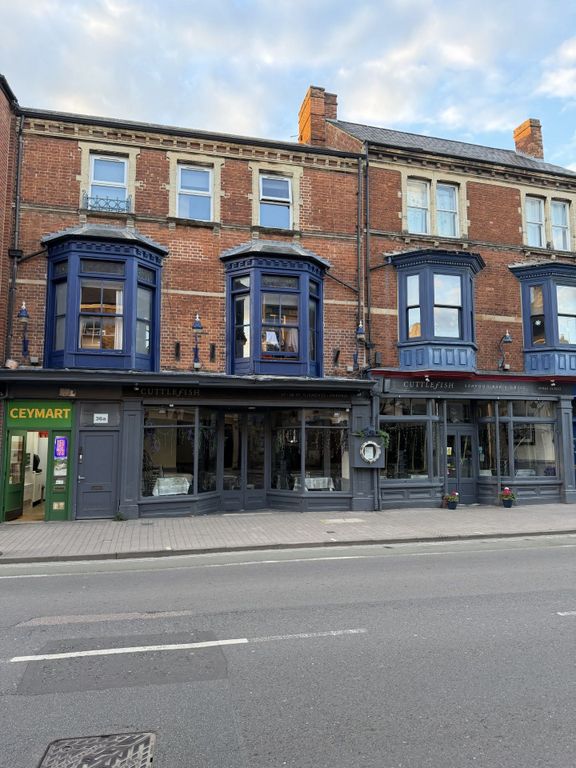 Property photo 1 of 9