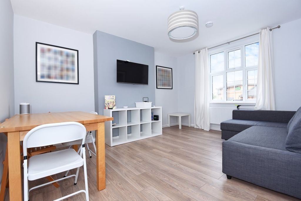 Property photo 1 of 6 Norbiton Hall (2)