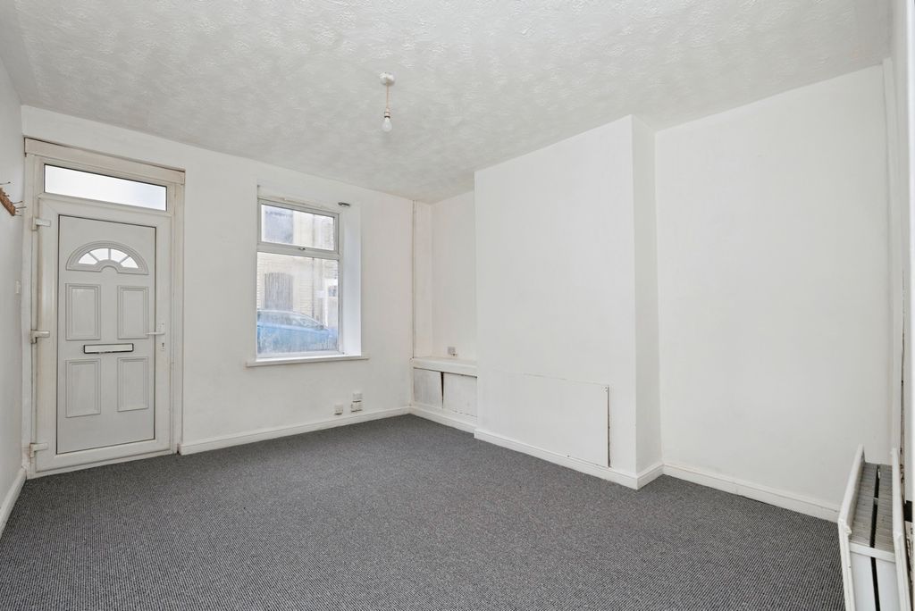 Property photo 2 of 10 Pbox-Img.Jpg