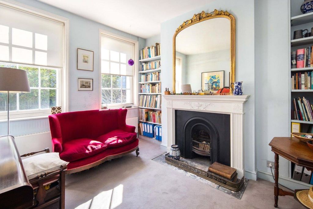 Property photo 2 of 33 Reception 1