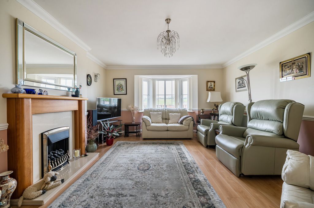 Property photo 2 of 18 1420266-9-69A7257...