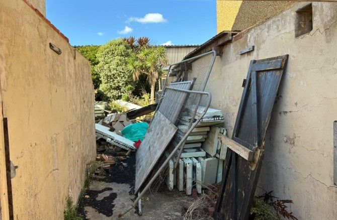 Property photo 3 of 12