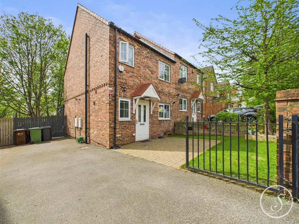 Property photo 1 of 23