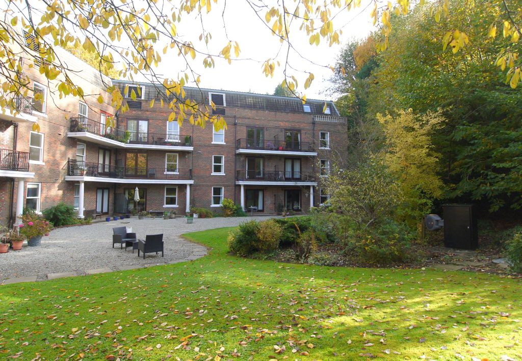 Property photo 1 of 11 Photograph 1