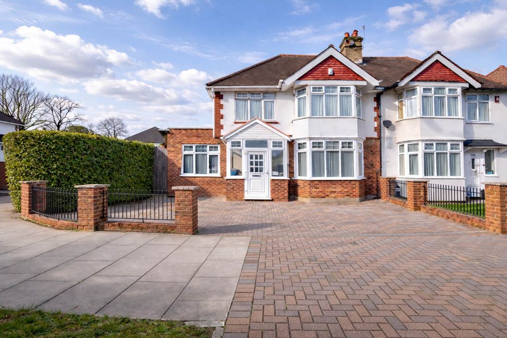 Property photo 1 of 19