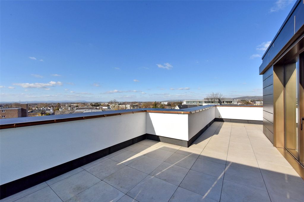 Property photo 3 of 13 Picture No. 21