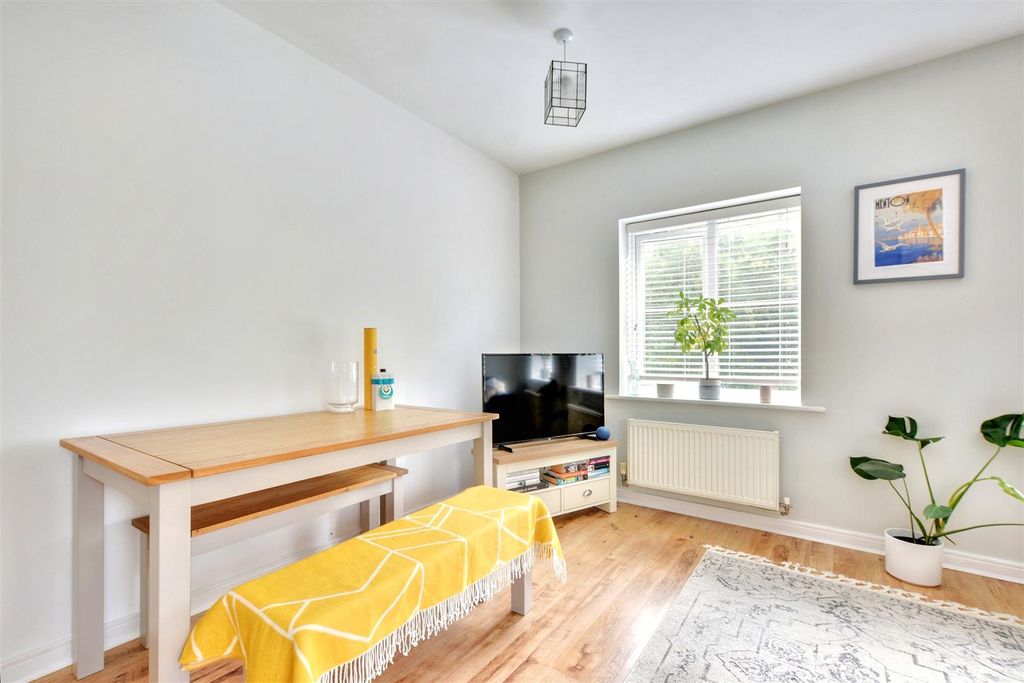 Property photo 3 of 12 Lounge_2.Jpeg