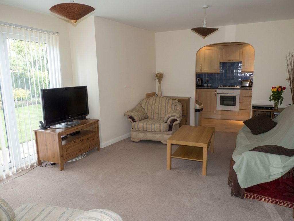 Property photo 2 of 6