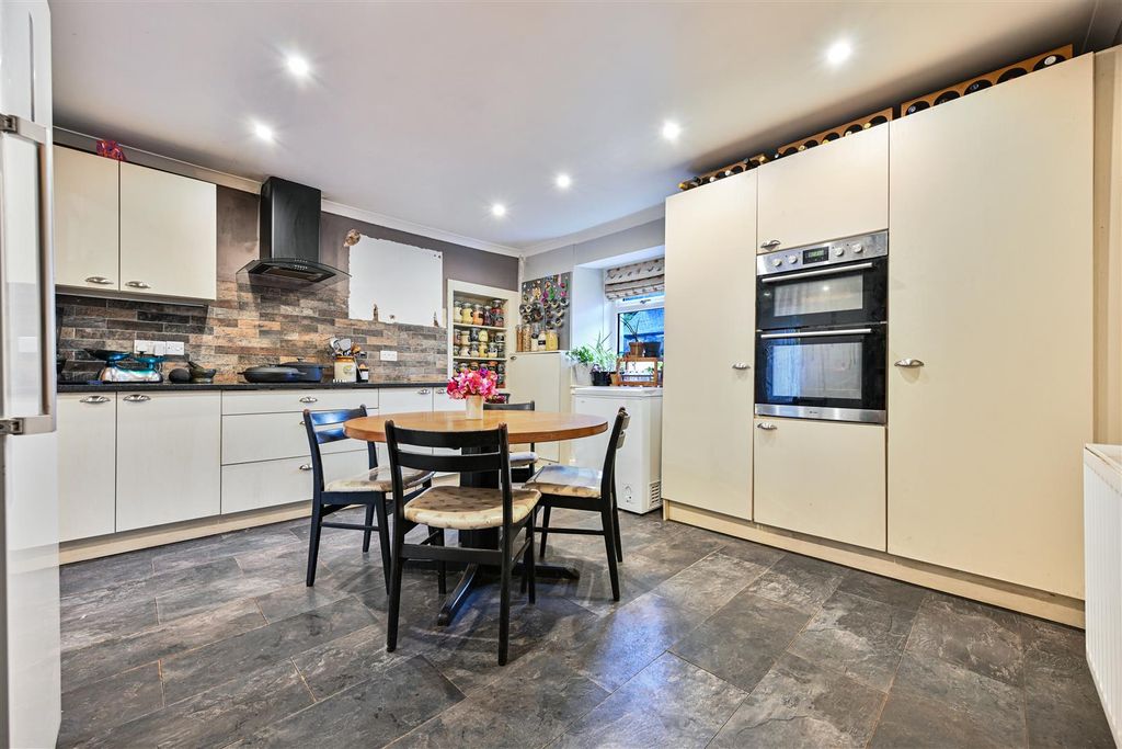 Property photo 2 of 15 2.Jpg