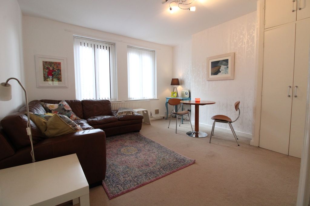 Property photo 3 of 8 C.Lo