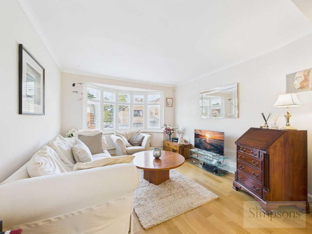 Property photo 2 of 30