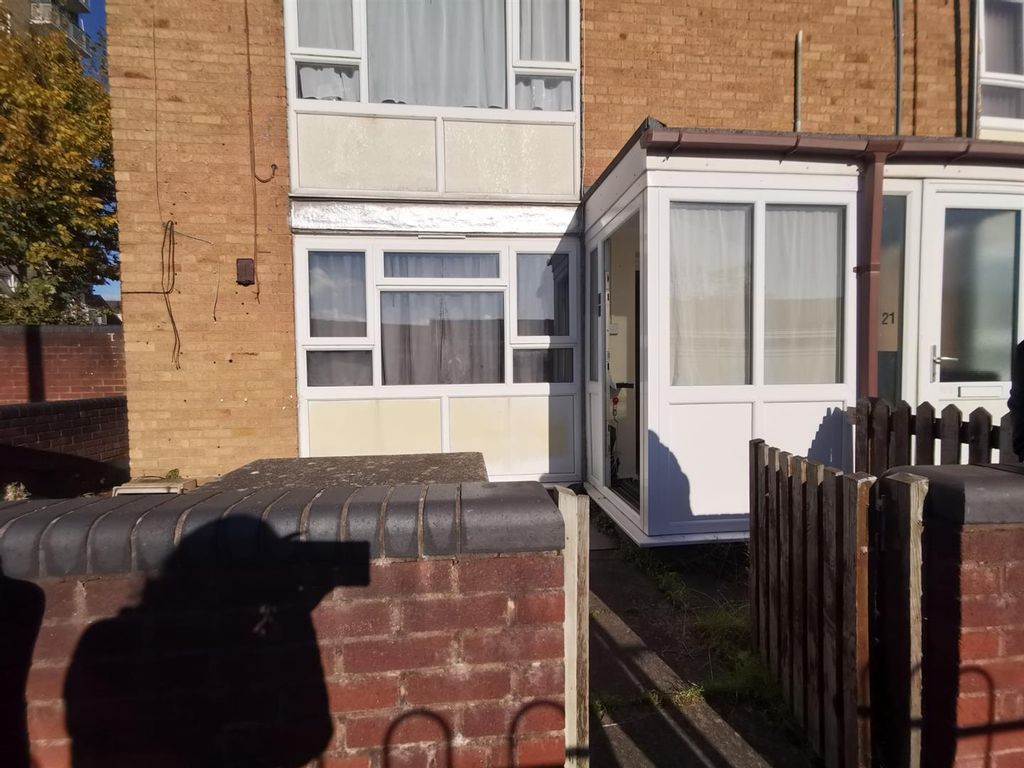 Property photo 2 of 11 1.Jpg