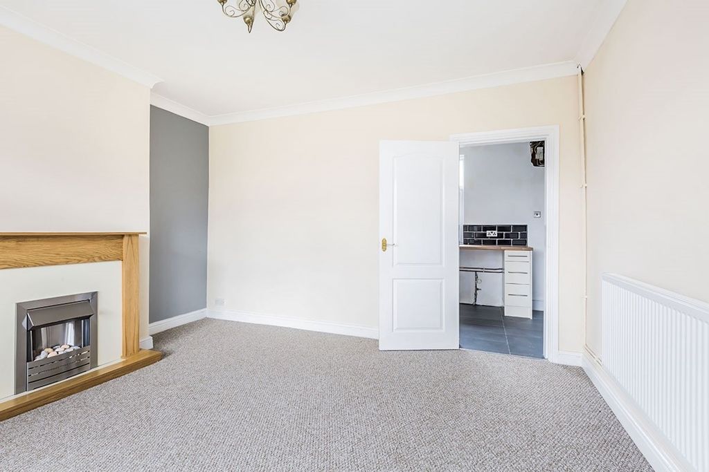 Property photo 2 of 5 Lounge