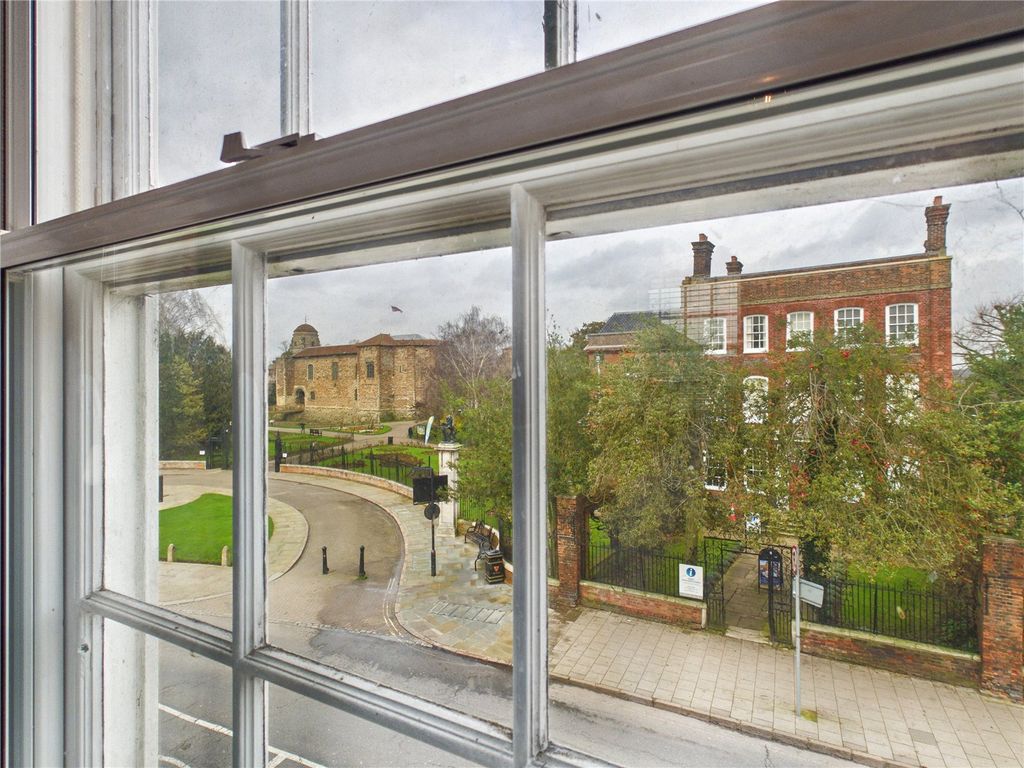 Property photo 2 of 19 Picture No. 29