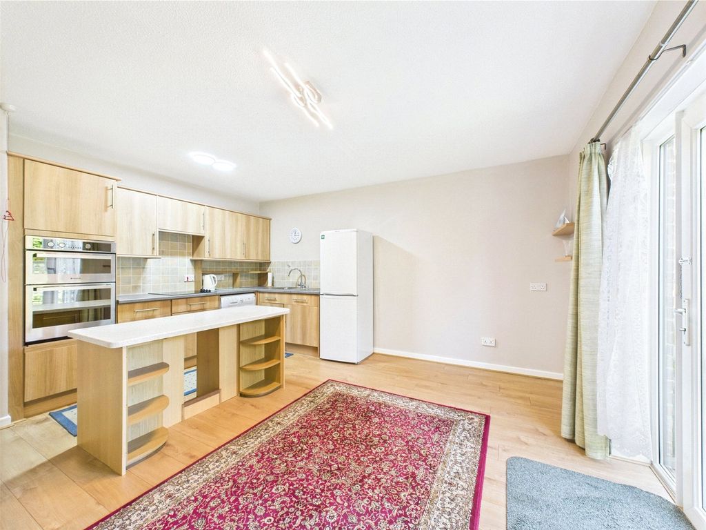 Property photo 2 of 13 Kitchen/Reception