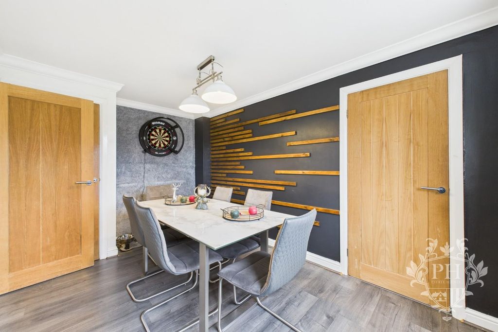 Property photo 3 of 15 Cam02002G0-Pr0212-Still016.Jpg