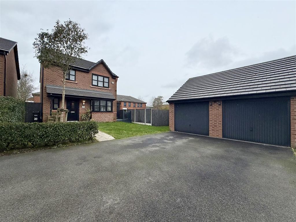 Property photo 2 of 22