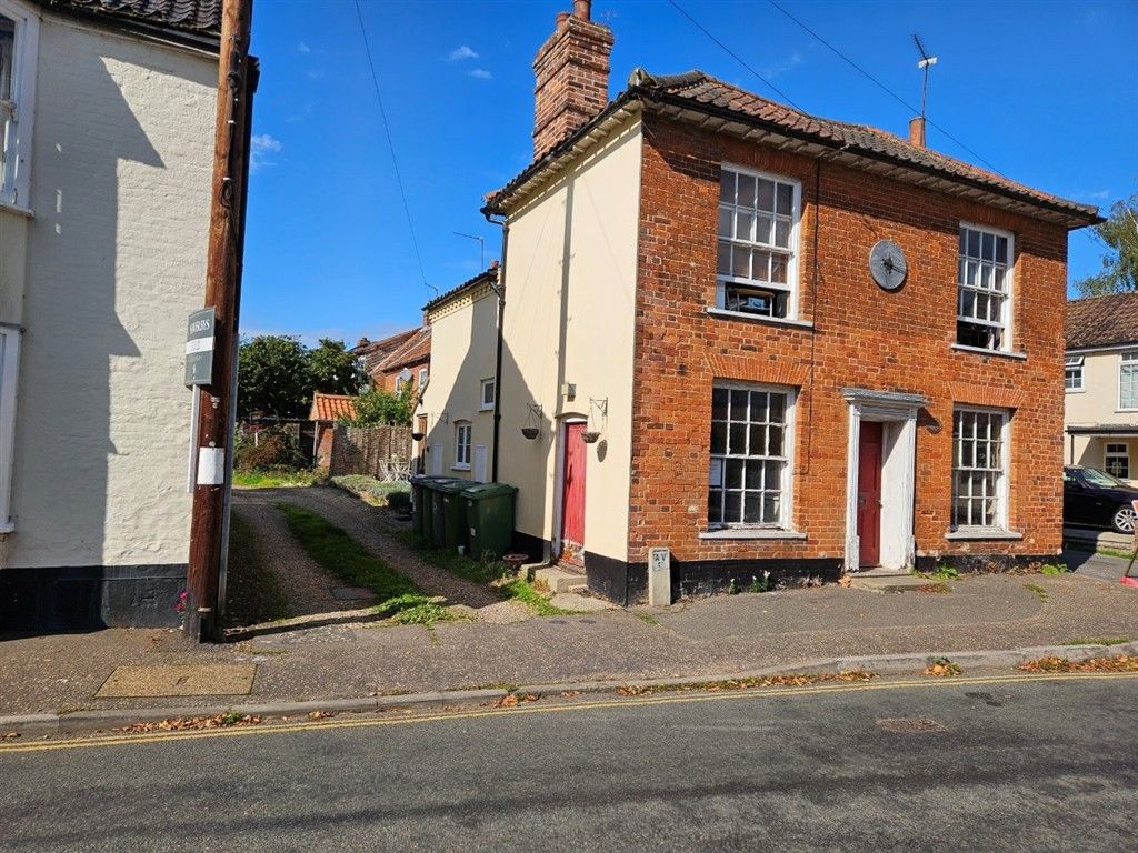 Property photo 1 of 10