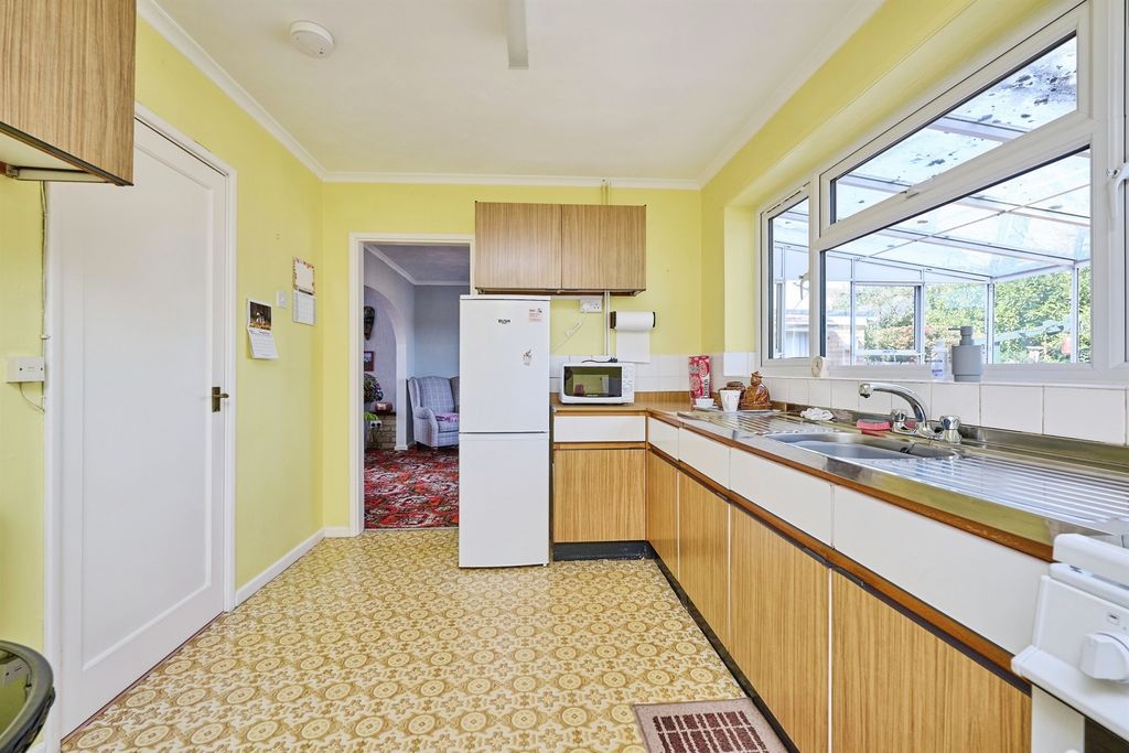 Property photo 2 of 14