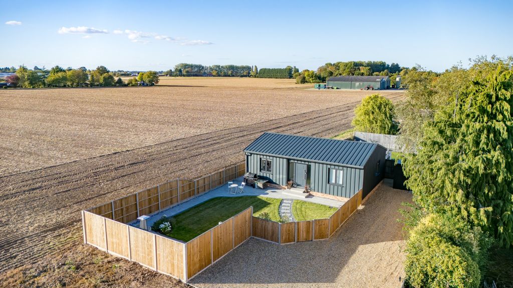 Property photo 1 of 30 4361030