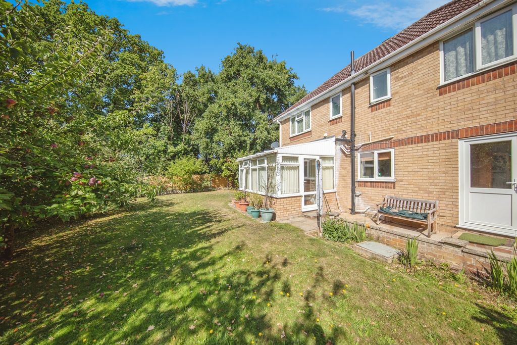 Property photo 2 of 19