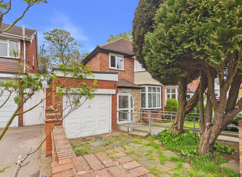 Property photo 1 of 43 235Garyedit1