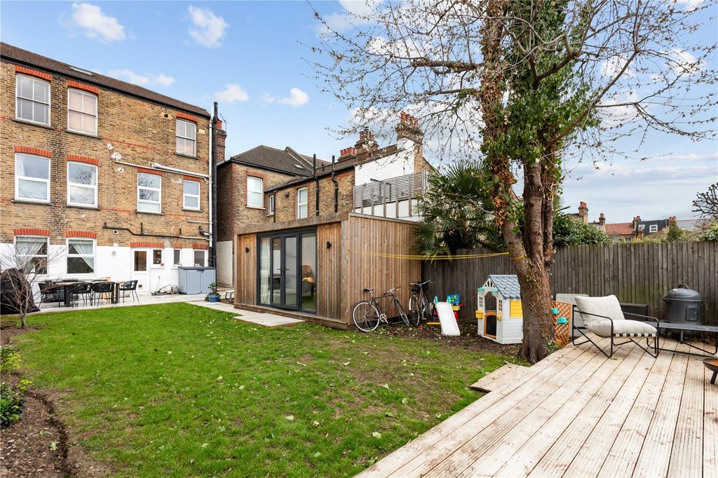 Property photo 2 of 11 Picture No. 11