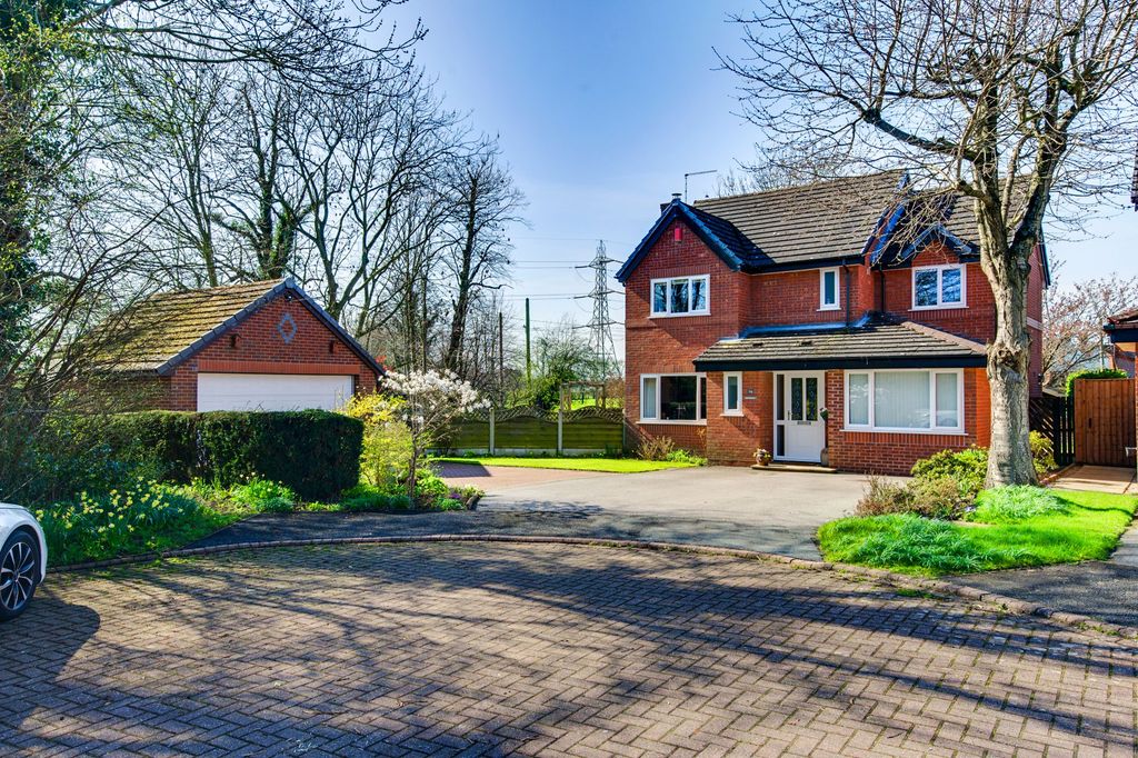 Property photo 1 of 39