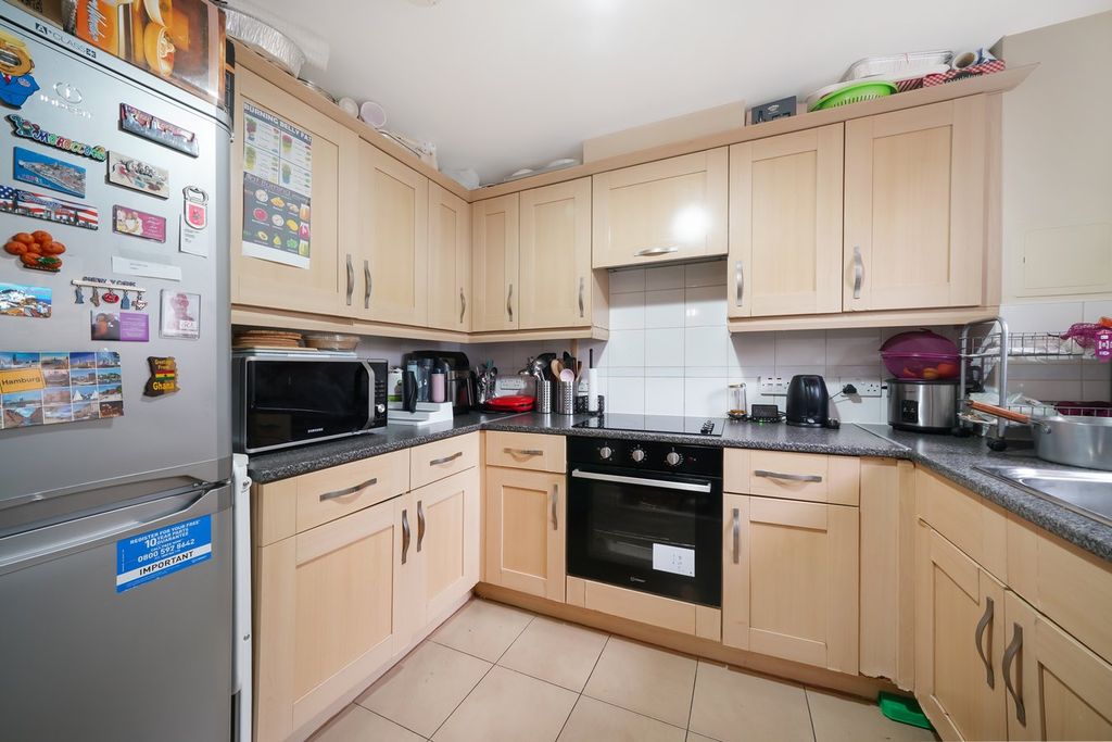 Property photo 3 of 7