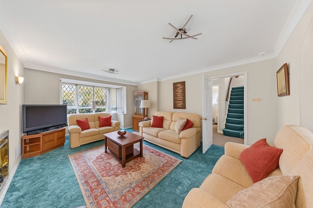 Property photo 2 of 29