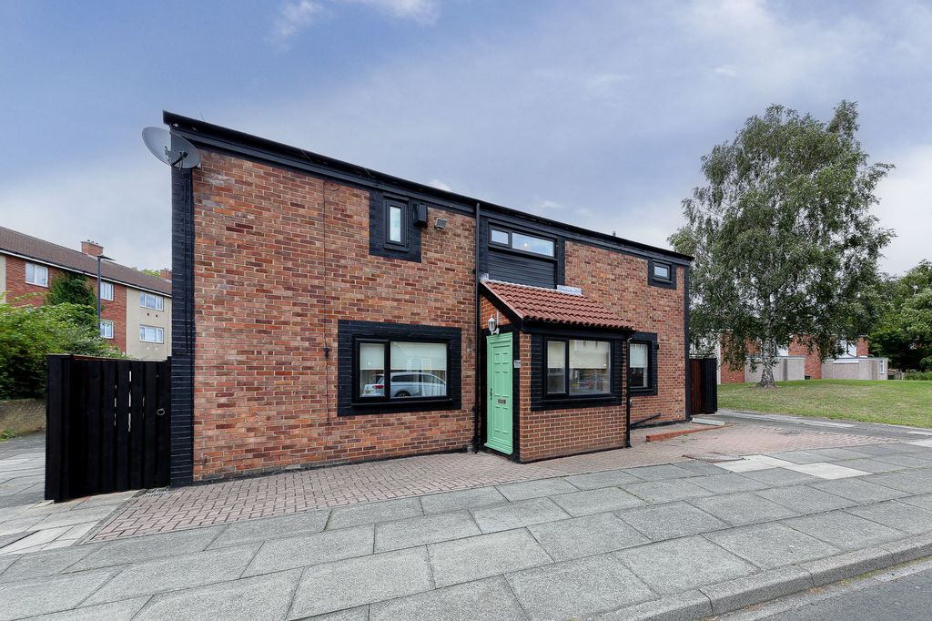 Property photo 1 of 15 External