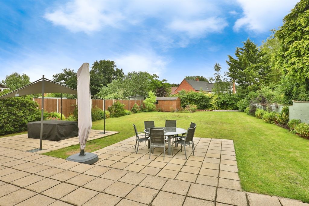 Property photo 3 of 18