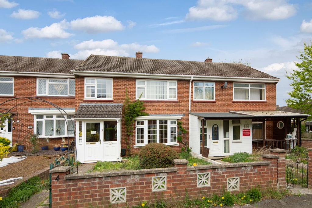 Property photo 1 of 16 Front