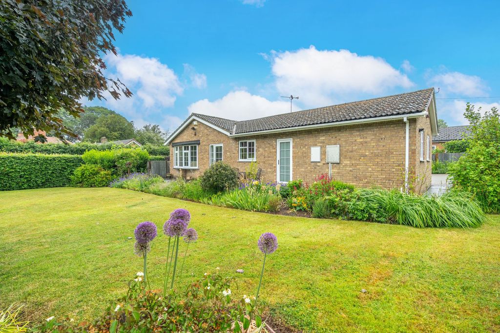 Property photo 2 of 13