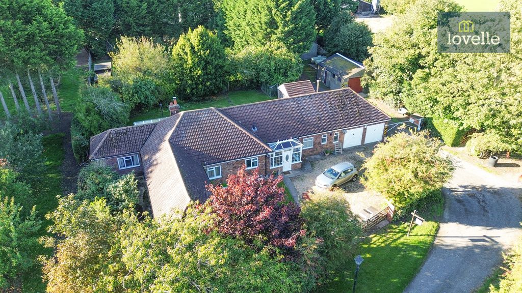 Property photo 2 of 29