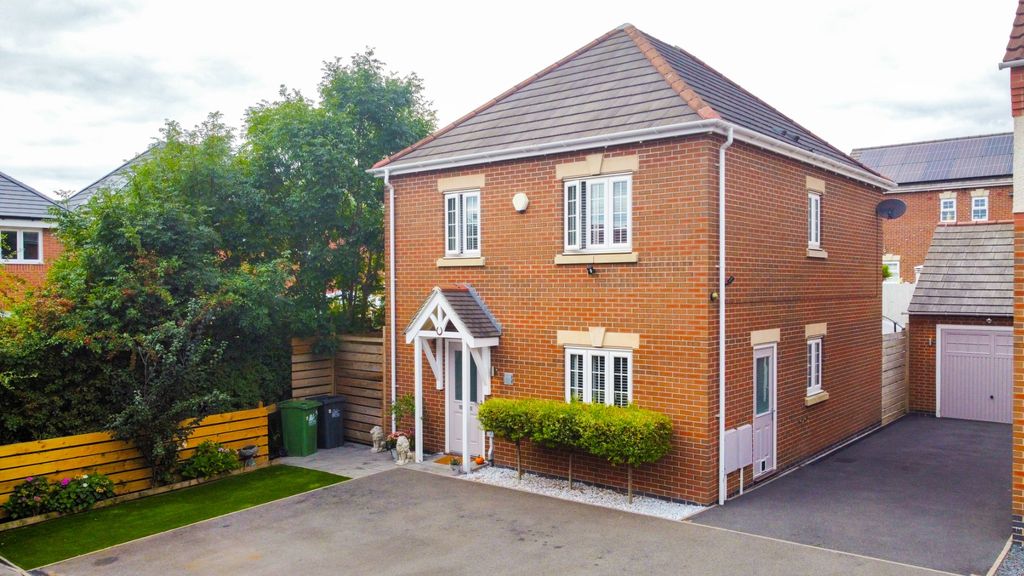 Property photo 1 of 43 4471902