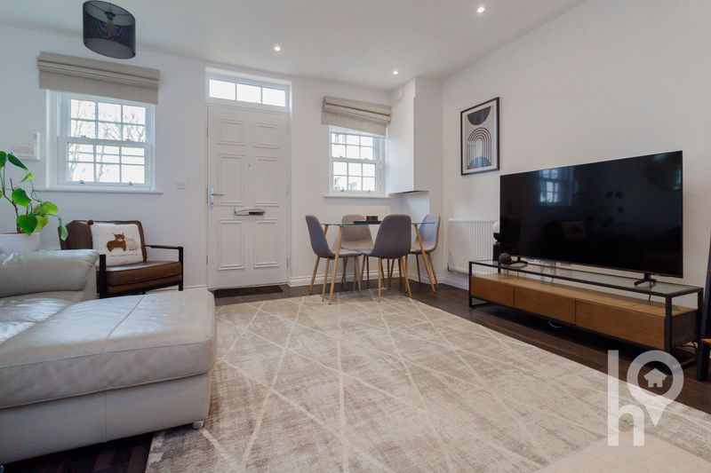 Property photo 2 of 9 Photo 8