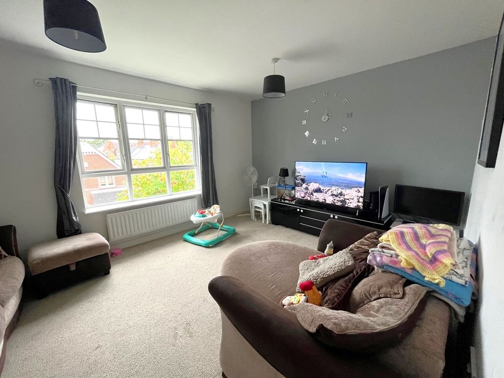 Property photo 3 of 7