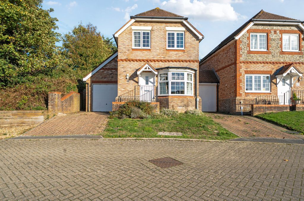 Property photo 1 of 15 1527457-3-1A14537...