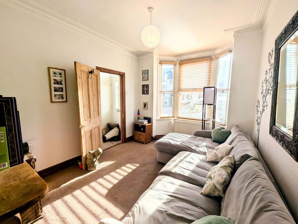 Property photo 3 of 17