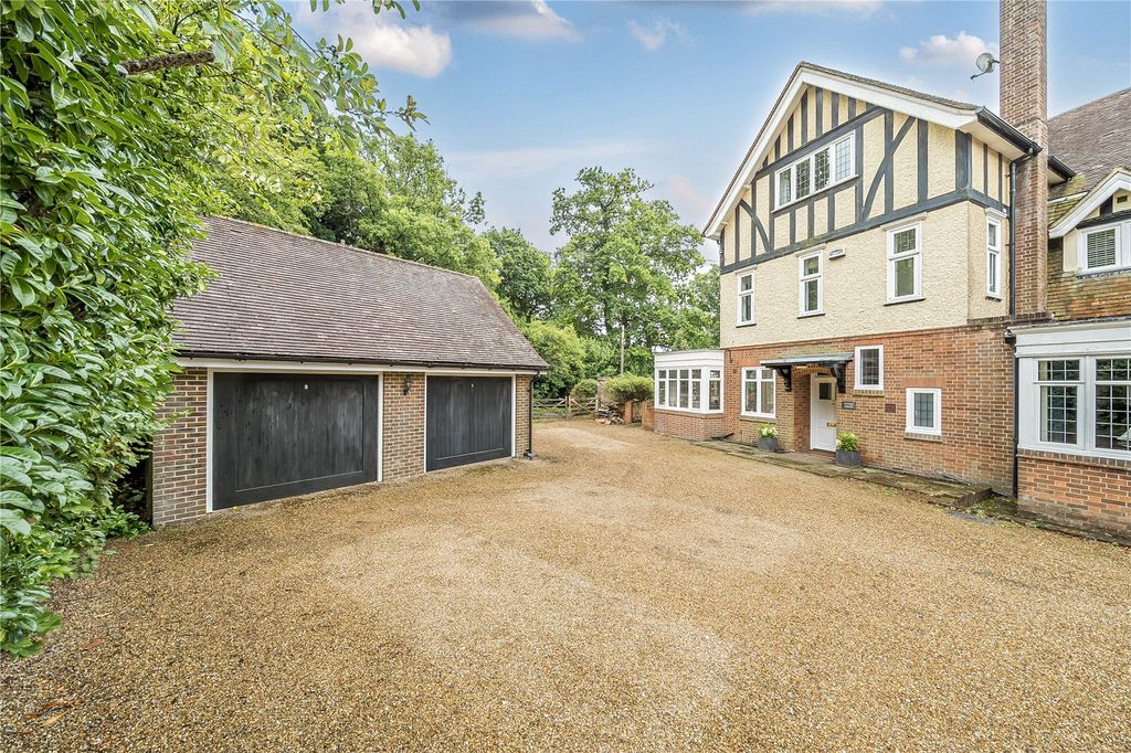 Property photo 2 of 9 Front Elevation