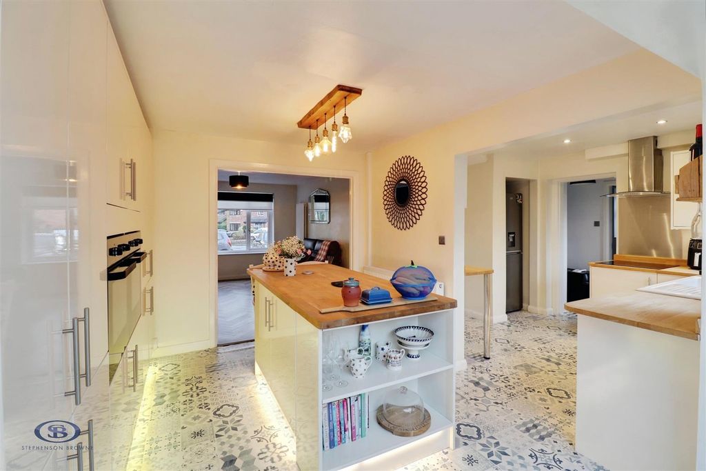 Property photo 3 of 25 97A3Ab59-Img_0353-Img_0355.Jpg