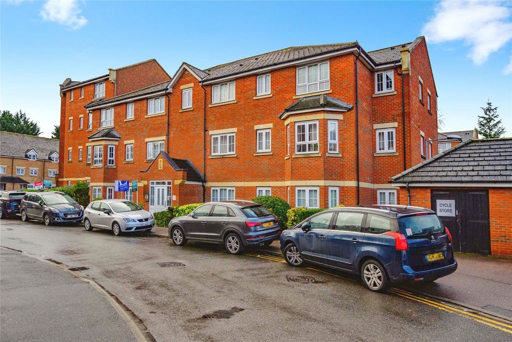 Property photo 1 of 9 Front