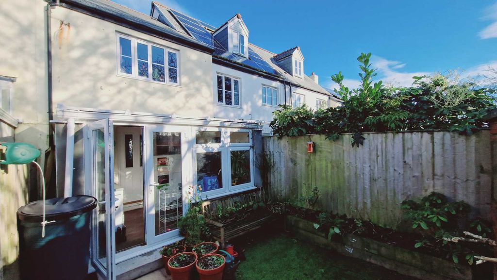Property photo 2 of 16