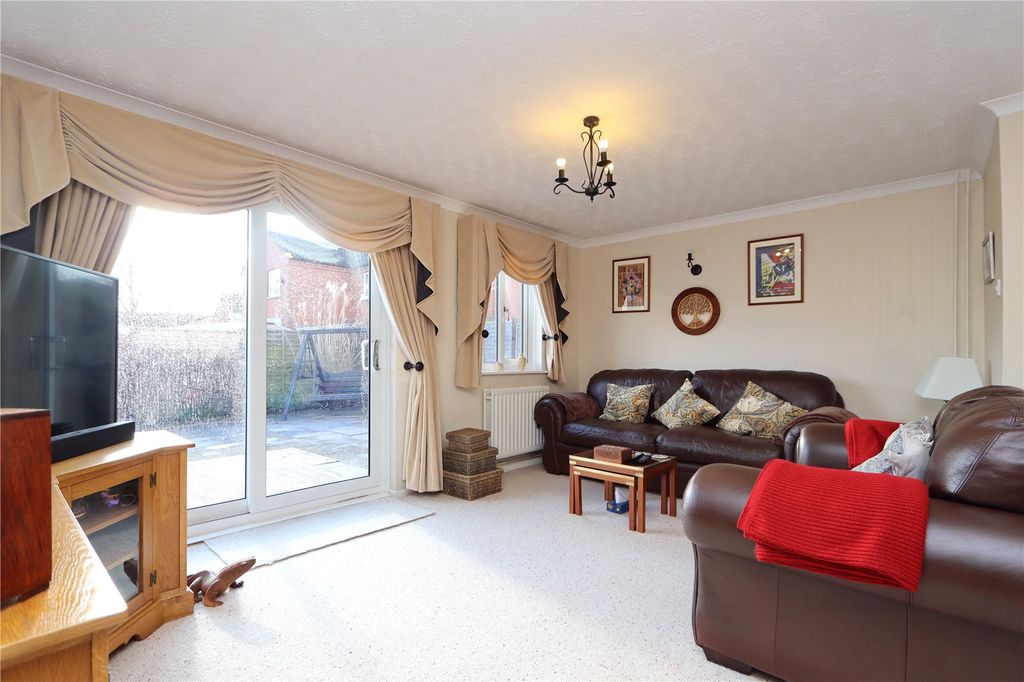 Property photo 3 of 14 Picture No. 12
