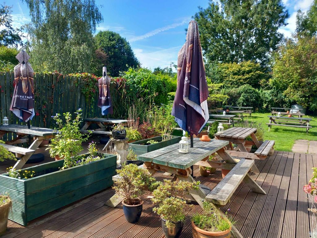 Property photo 3 of 11