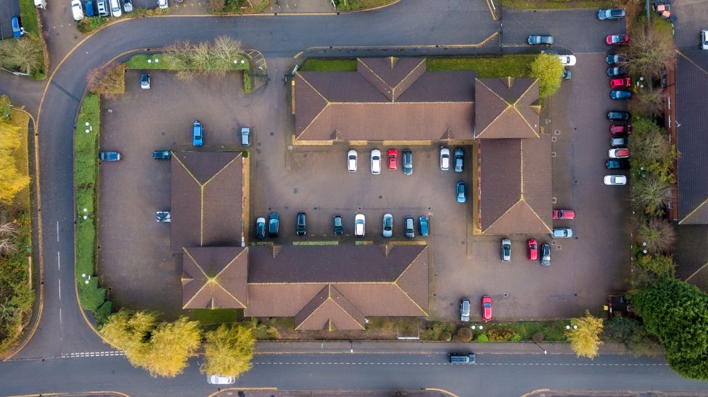 Property photo 3 of 9 Photo 2